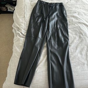 Tie leather pants